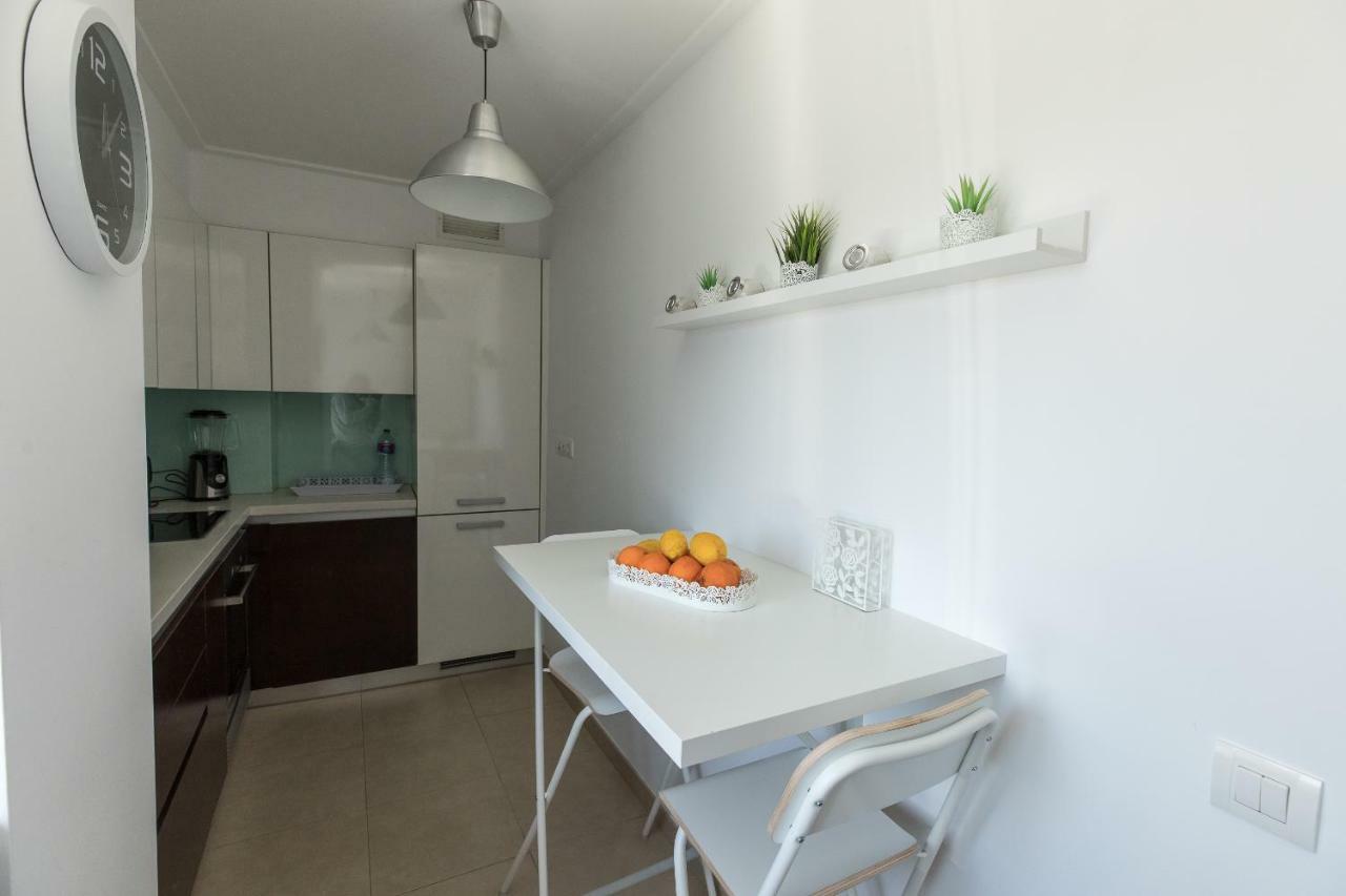 Lejlighed Charming With Balcony & Pool *