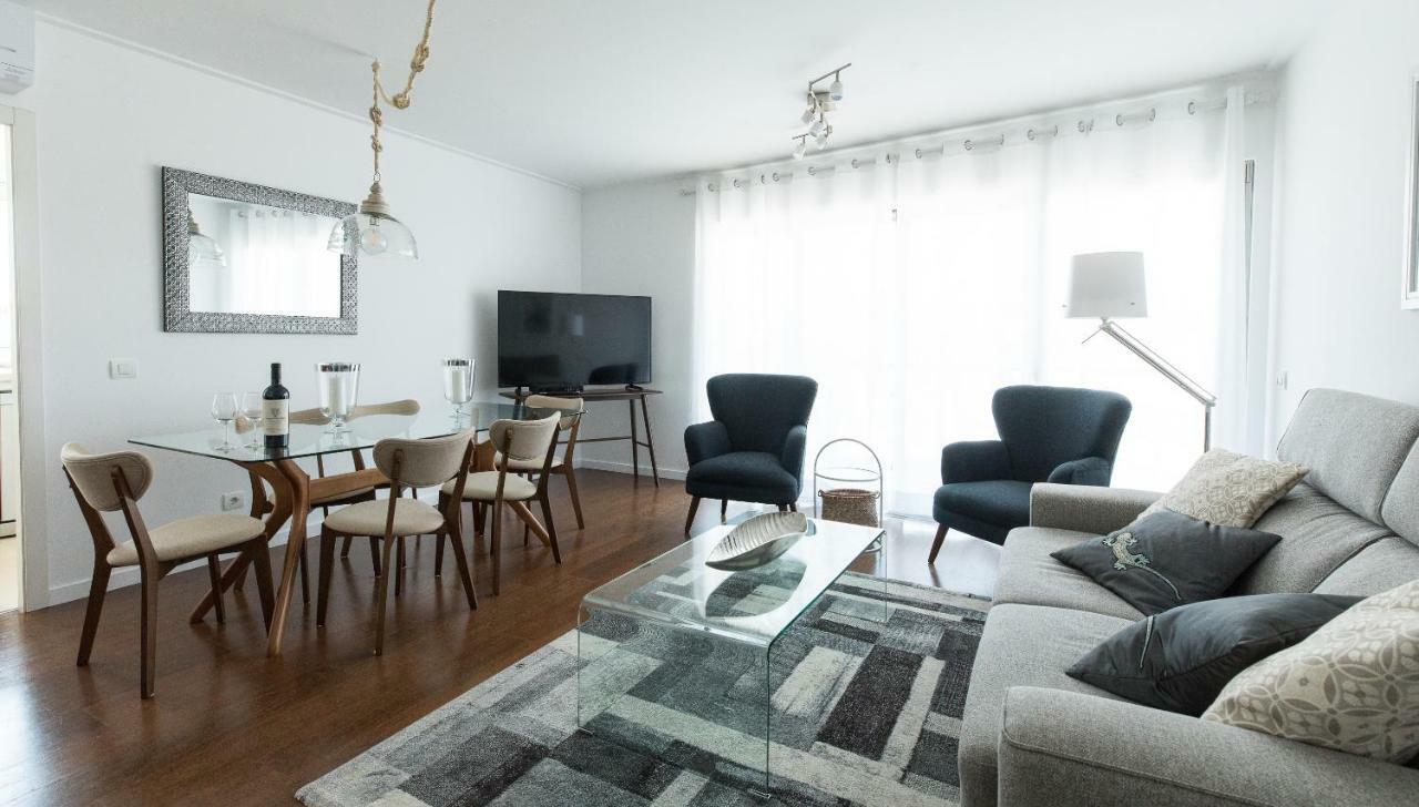 Charming With Balcony & Pool Lejlighed Lisboa
